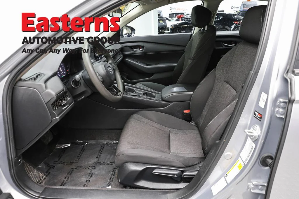 Used 2025 Silver Honda LX image 14