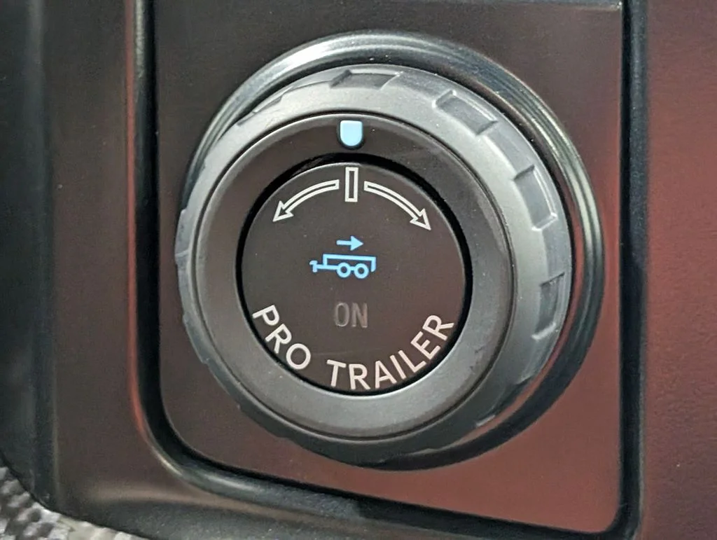 New 2026 Agate Black Metallic Ford F-250® Lariat® image 7