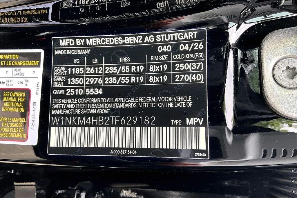 New 2026 Black Mercedes-Benz GLC 300 image 14
