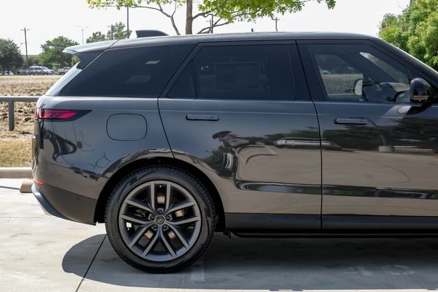 New 2026  Land Rover SE image 9