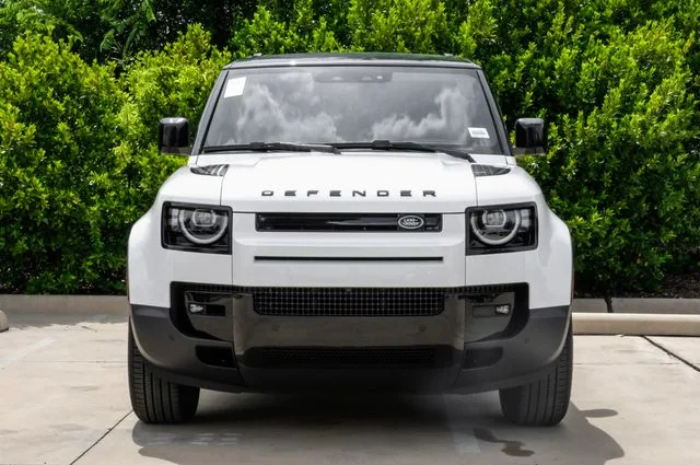 New 2026 Fuji White Land Rover S image 6