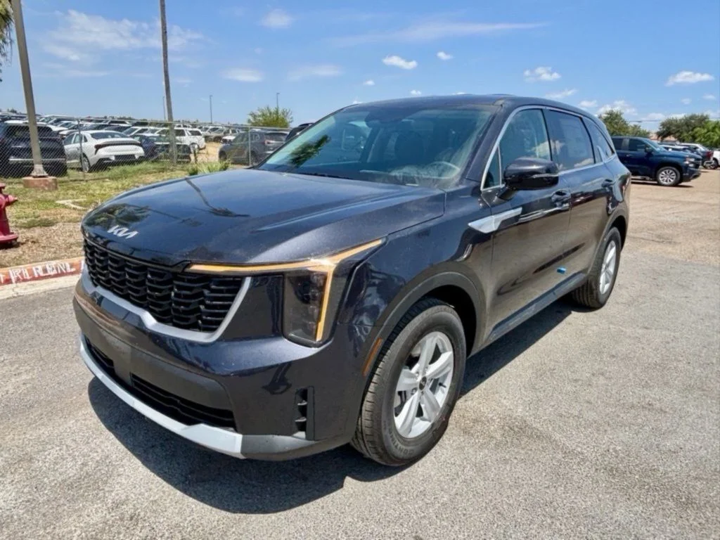 New 2026  Kia LX image 3
