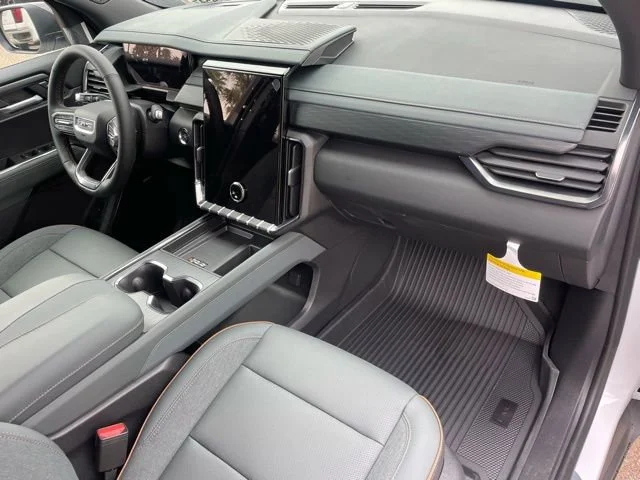 2026 GMC Acadia AT4 - Photo 17
