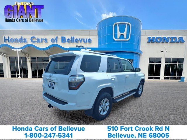 Used 2017 Super White Toyota SR5 Premium 4WD image 5