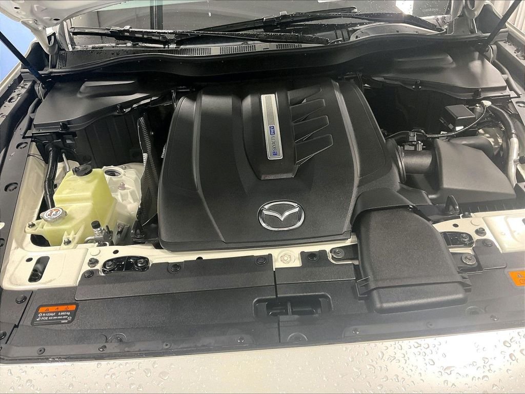 Used 2024 White Mazda Preferred image 34