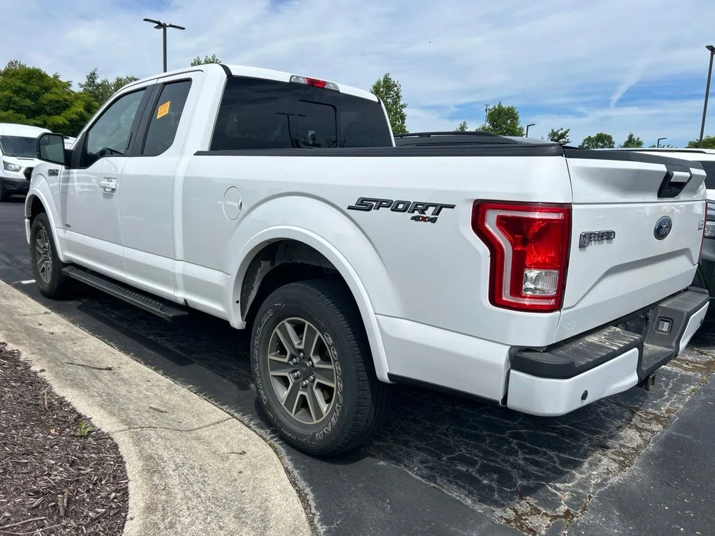 Used 2016 White Ford XLT image 3