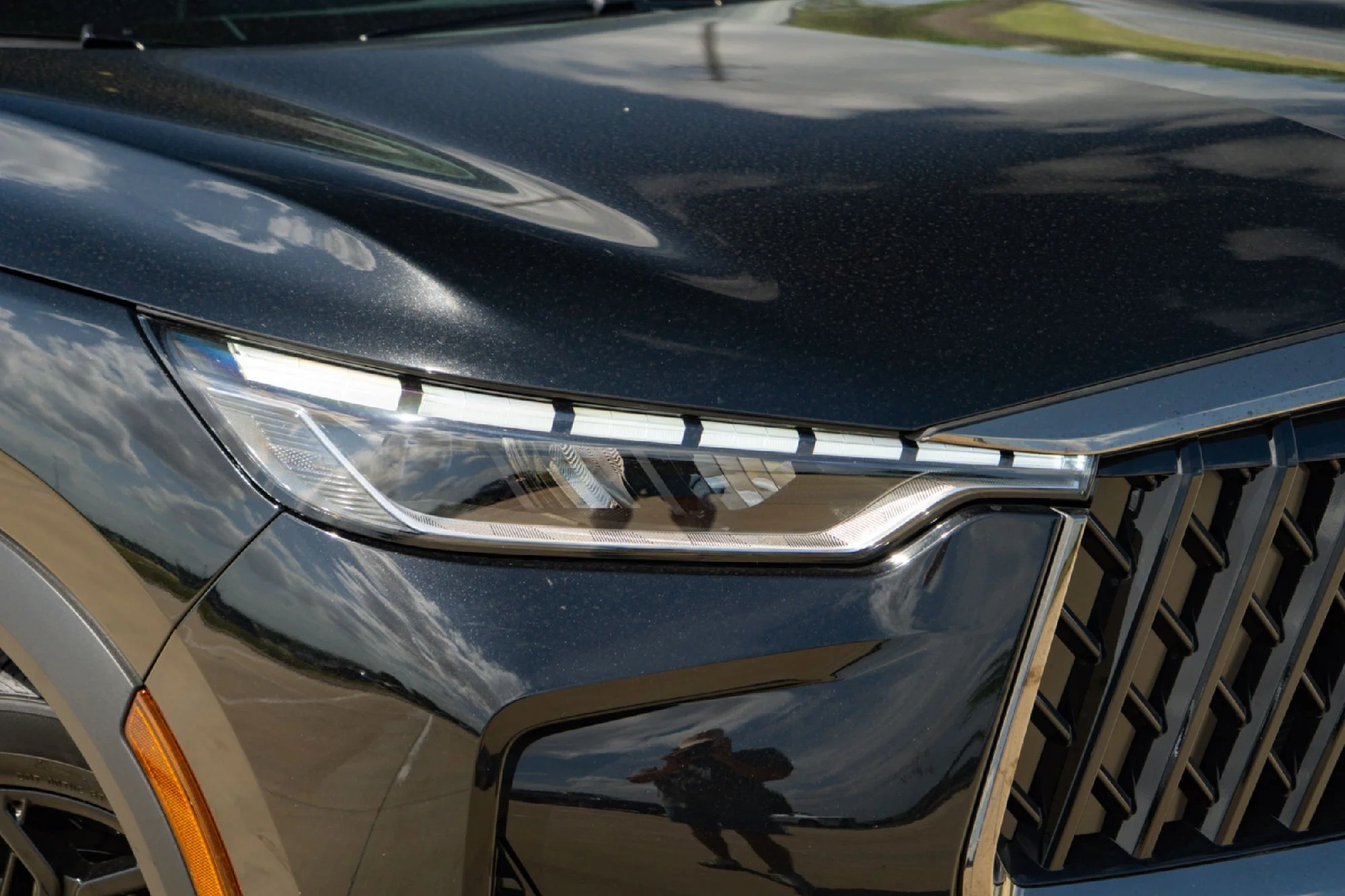 New 2027 MINERAL BLACK INFINITI Sport AWD image 3