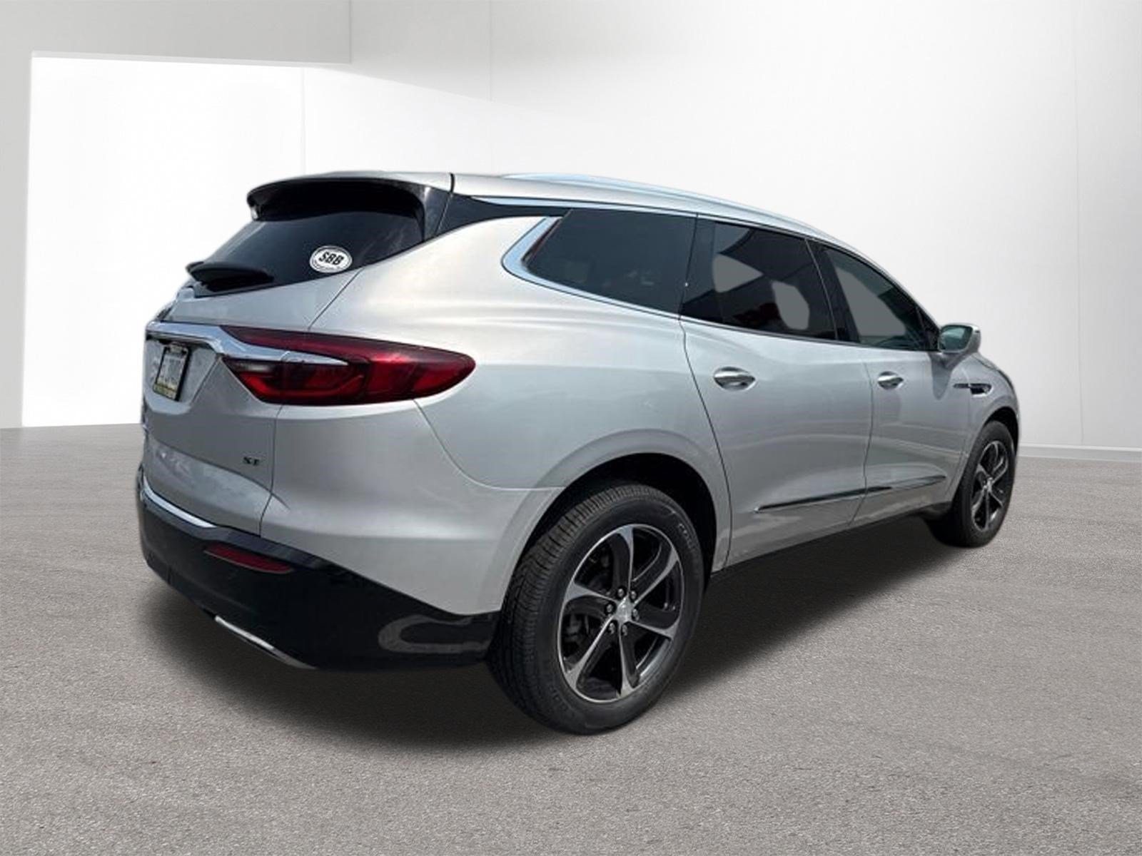 Used 2020 Quicksilver Metallic Buick Essence image 5