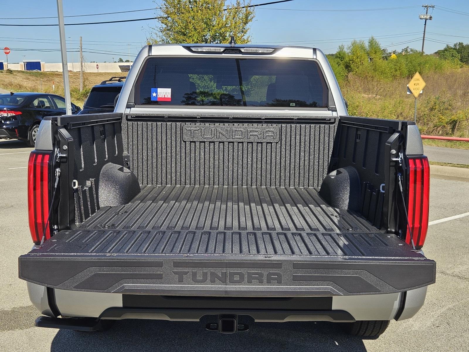 2026 Toyota Tundra SR5 - Photo 7