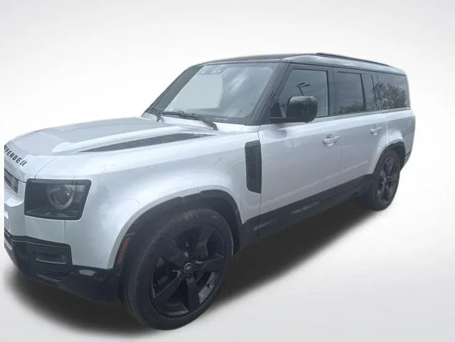 2023 Land Rover Defender X-Dynamic SE's photo