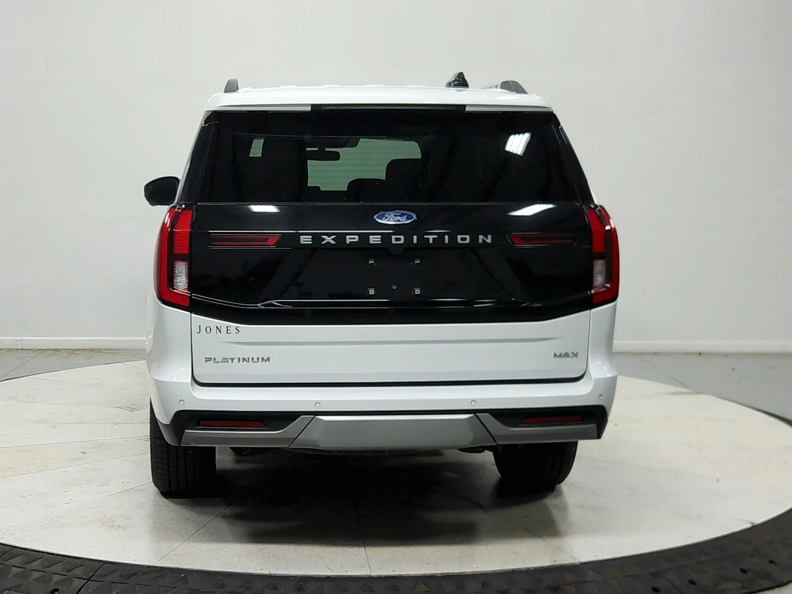 Used 2025 White Ford Platinum image 7