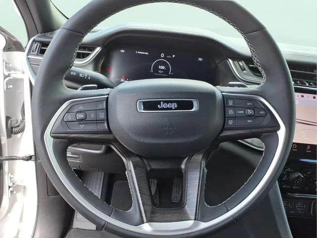 Used 2025 White Jeep Limited image 23