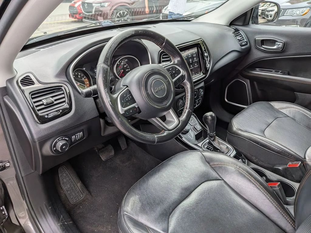Used 2019 Gray Jeep Limited image 11