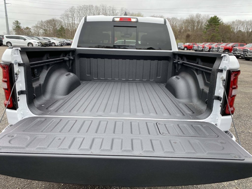 New 2026 Bright White Clear-Coat Exterior Paint Ram Laramie image 5