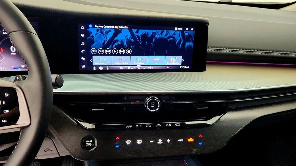 Used 2025 Everest White Pearl Tricoat/Super Black Nissan AWD Platinum w/ Illuminated Cargo Scuff Plate image 19