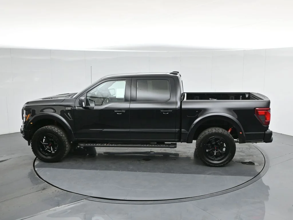 New 2025 Black Ford XLT image 55