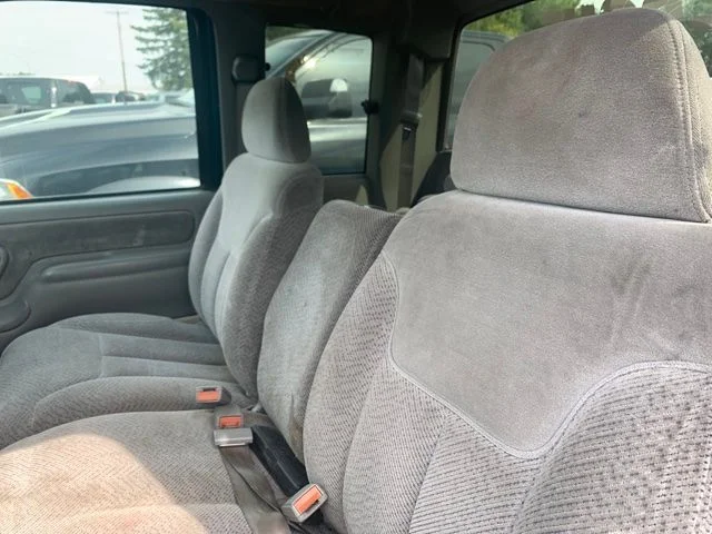 Used 1997 Green GMC SL image 6