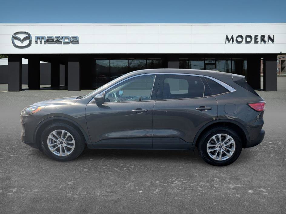 Used 2020 Ford Escape SE with VIN 1FMCU0G65LUB56202 for sale in Burlington, NC