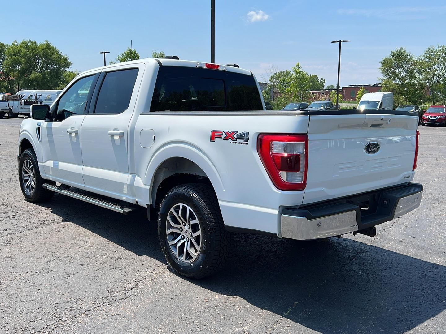 Used 2022 Star White Metallic Tri-Coat Ford LARIAT image 3