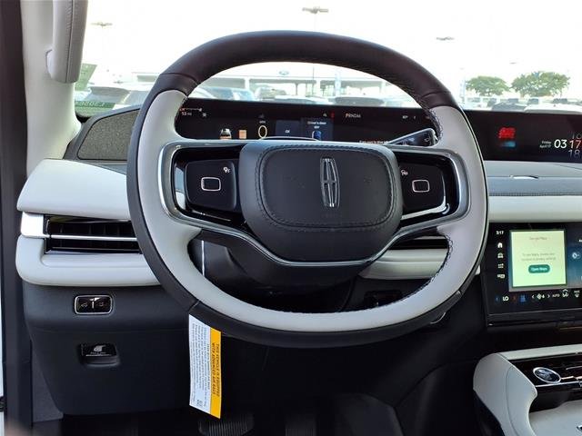 New 2025 Pristine White Metallic Tri-Coat Lincoln Reserve-L image 18