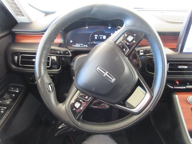 Used 2024 Infinite Black Metallic Lincoln Reserve image 94