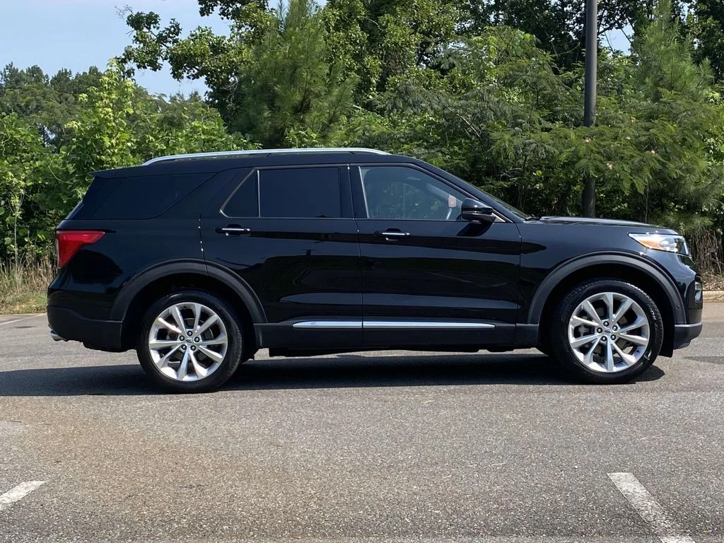 Used 2023 Agate Black Metallic Ford Platinum image 2
