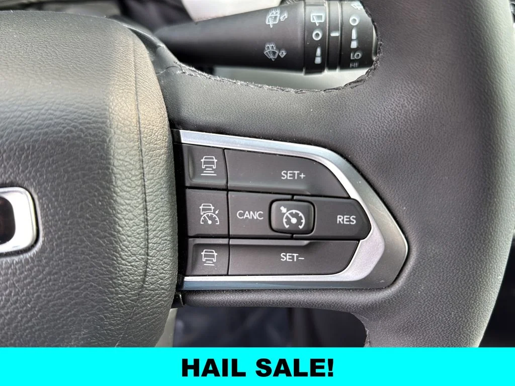 Used 2023 White Jeep Limited image 19