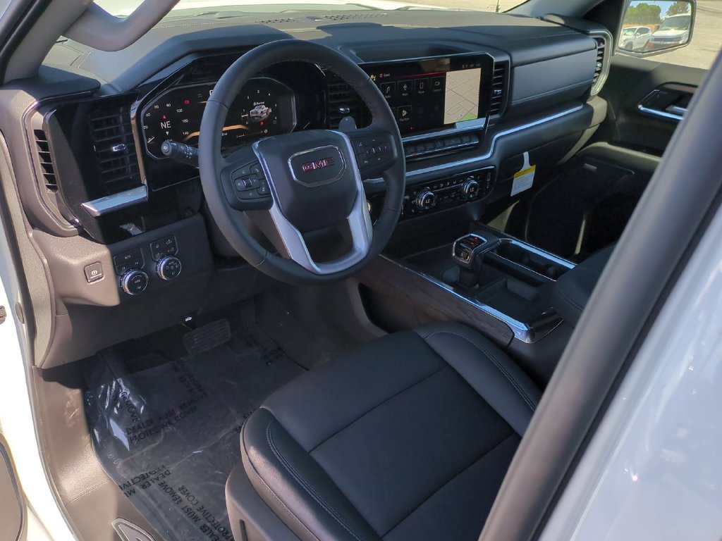 2026 GMC Sierra 1500 SLT - Photo 11