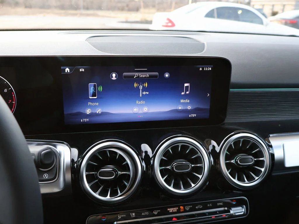 New 2026 Gray Mercedes-Benz GLB 250 image 23