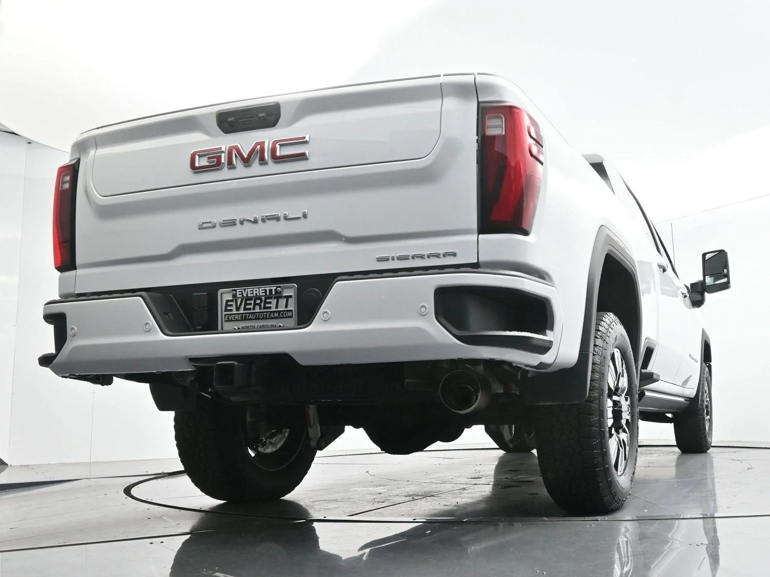 Used 2026 Summit White GMC Denali image 49
