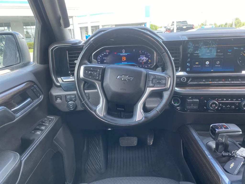 Used 2024 White Chevrolet LT Trail Boss image 17