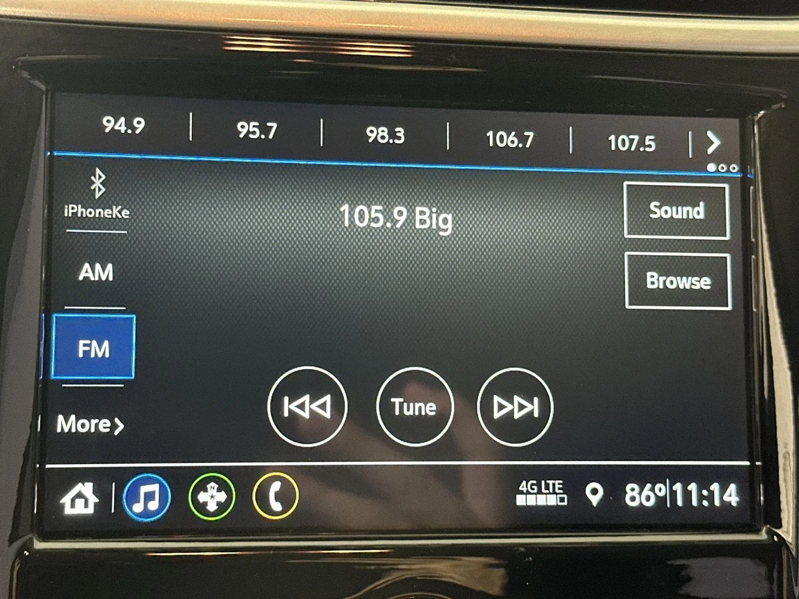 Used 2019 Silver Chevrolet Premier image 16