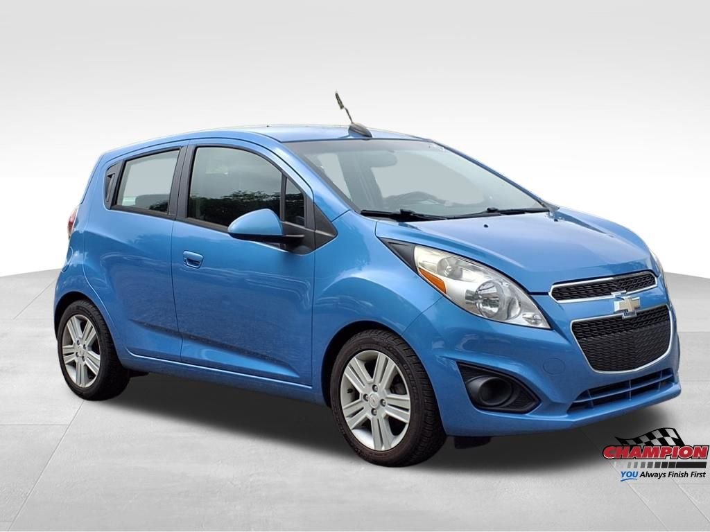 Used 2015 Blue Chevrolet LS image 3