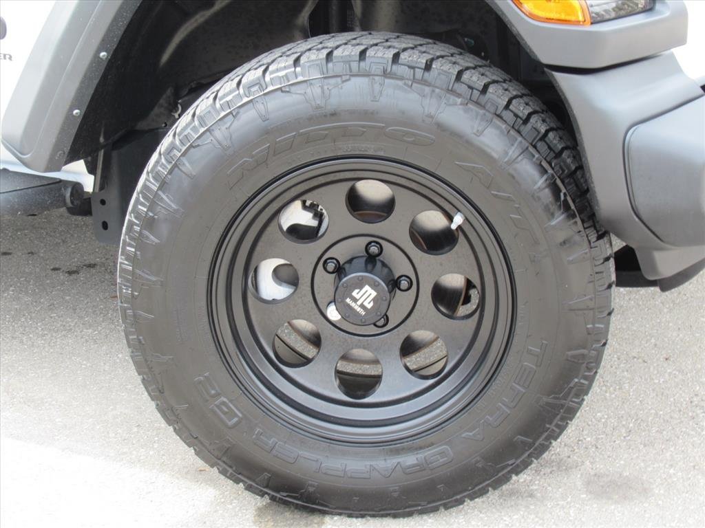 2023 Jeep Wrangler Sport photo 3