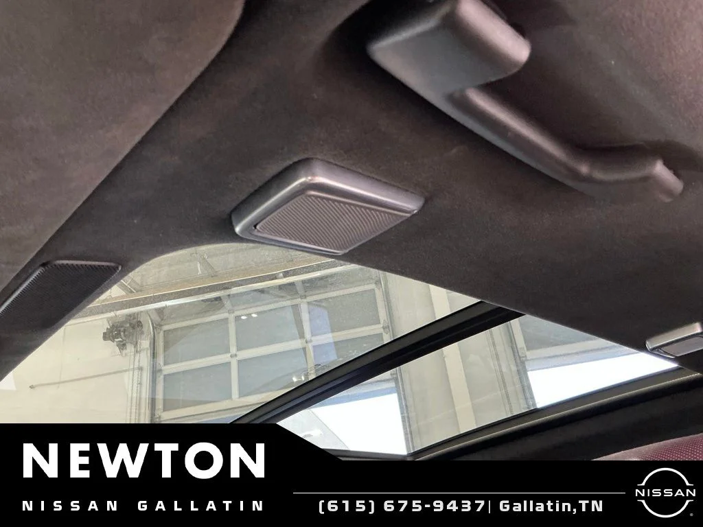 Used 2021 Crystal White Tricoat Cadillac Sport Platinum image 6