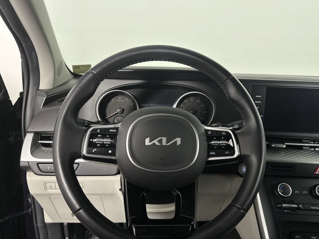 Used 2023 Blue Kia LX Seat Package image 5