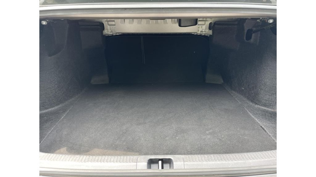 2023 Toyota Camry XSE - Photo 9