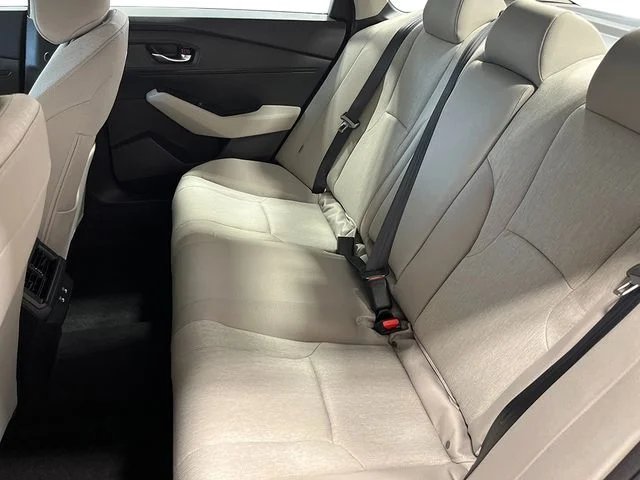 New 2026 Platinum White Pearl Honda LX image 22