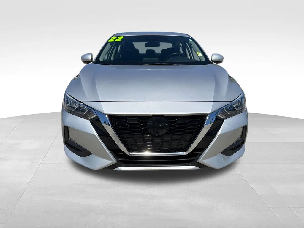 Used 2022 Silver Nissan SV image 3