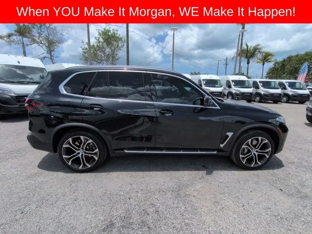 Used 2025 Black BMW sDrive40i image 6