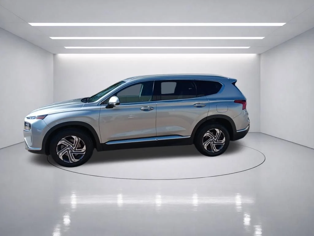 Used 2022 Shimmering Silver Hyundai SEL image 4