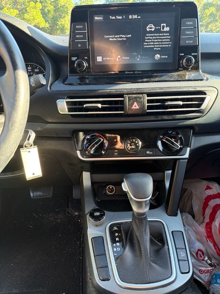 Certified Used 2021 Mars Orange Kia S image 15