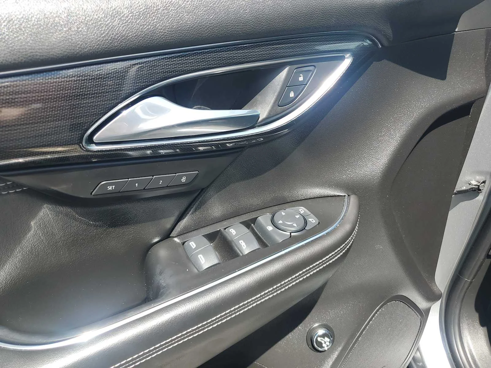 Used 2023 MOONSTONE GRAY METALLIC Buick Essence image 23