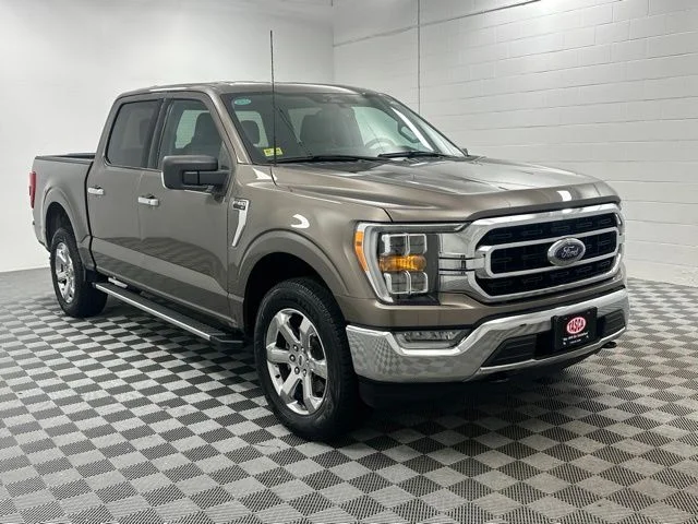 Used 2023 Gray Ford XLT image 1