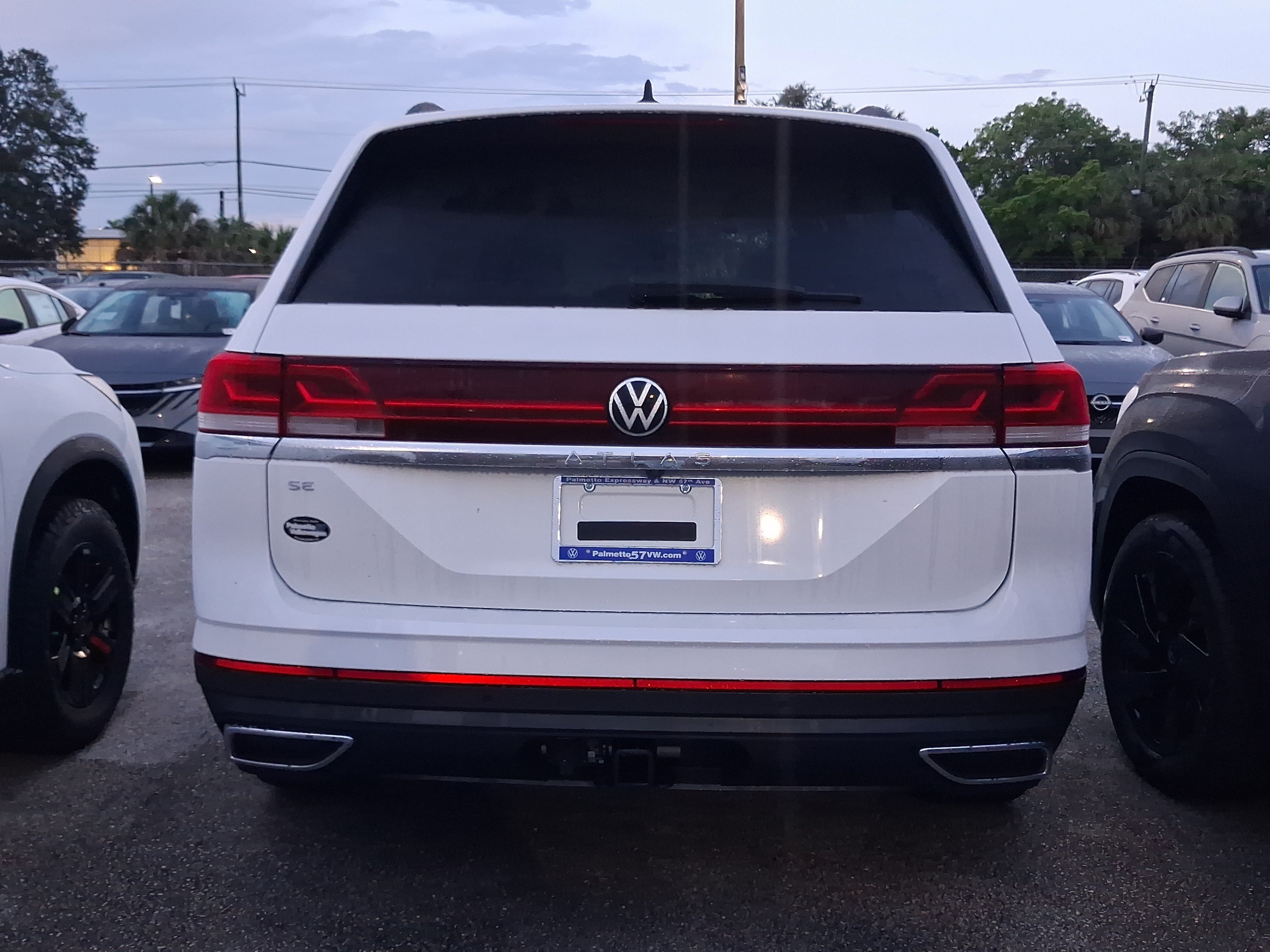 New 2026 White/off-white Volkswagen 2.0T SE w/Technology image 4