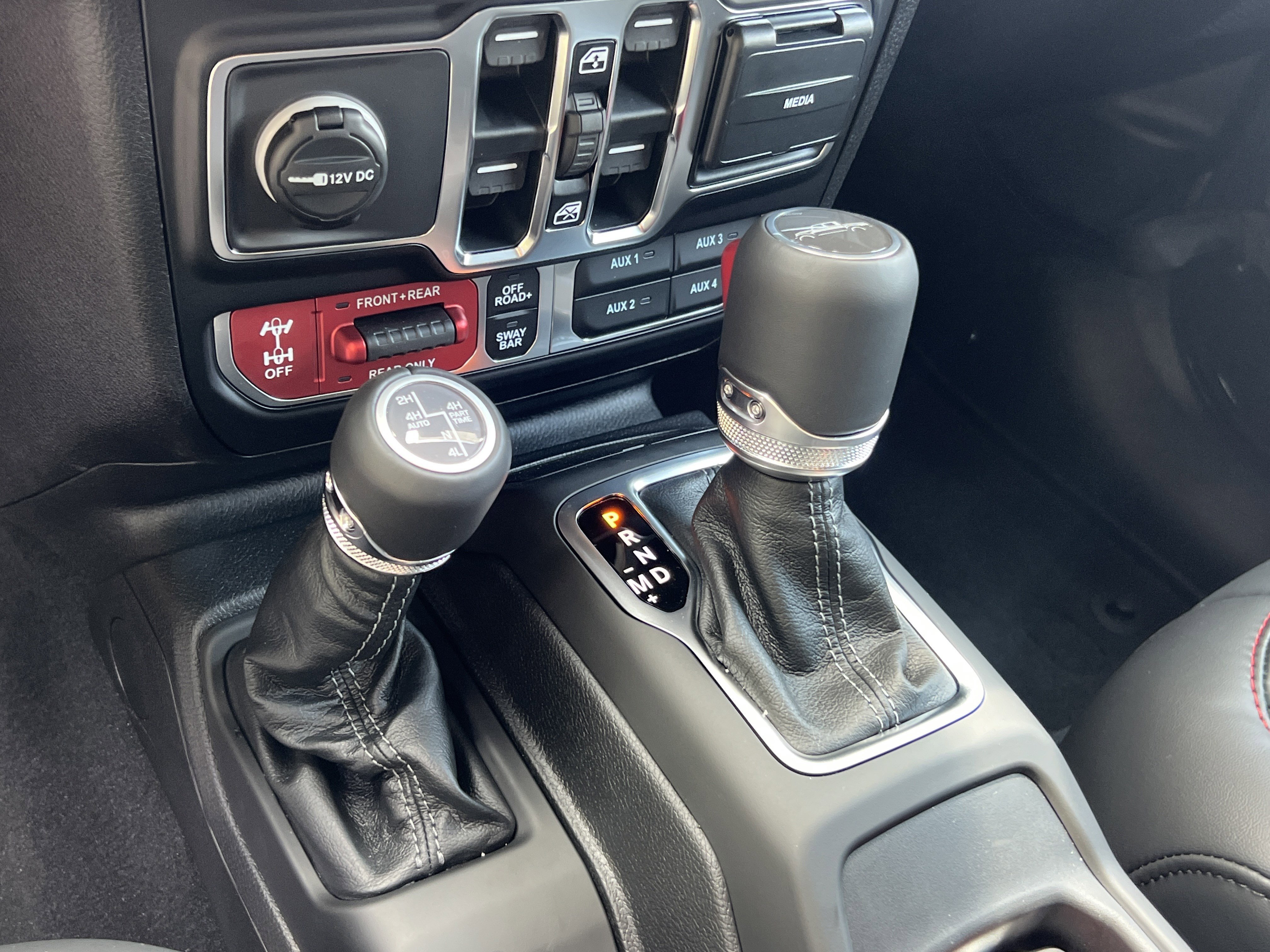 New 2026 Black Clearcoat Jeep Rubicon X image 29