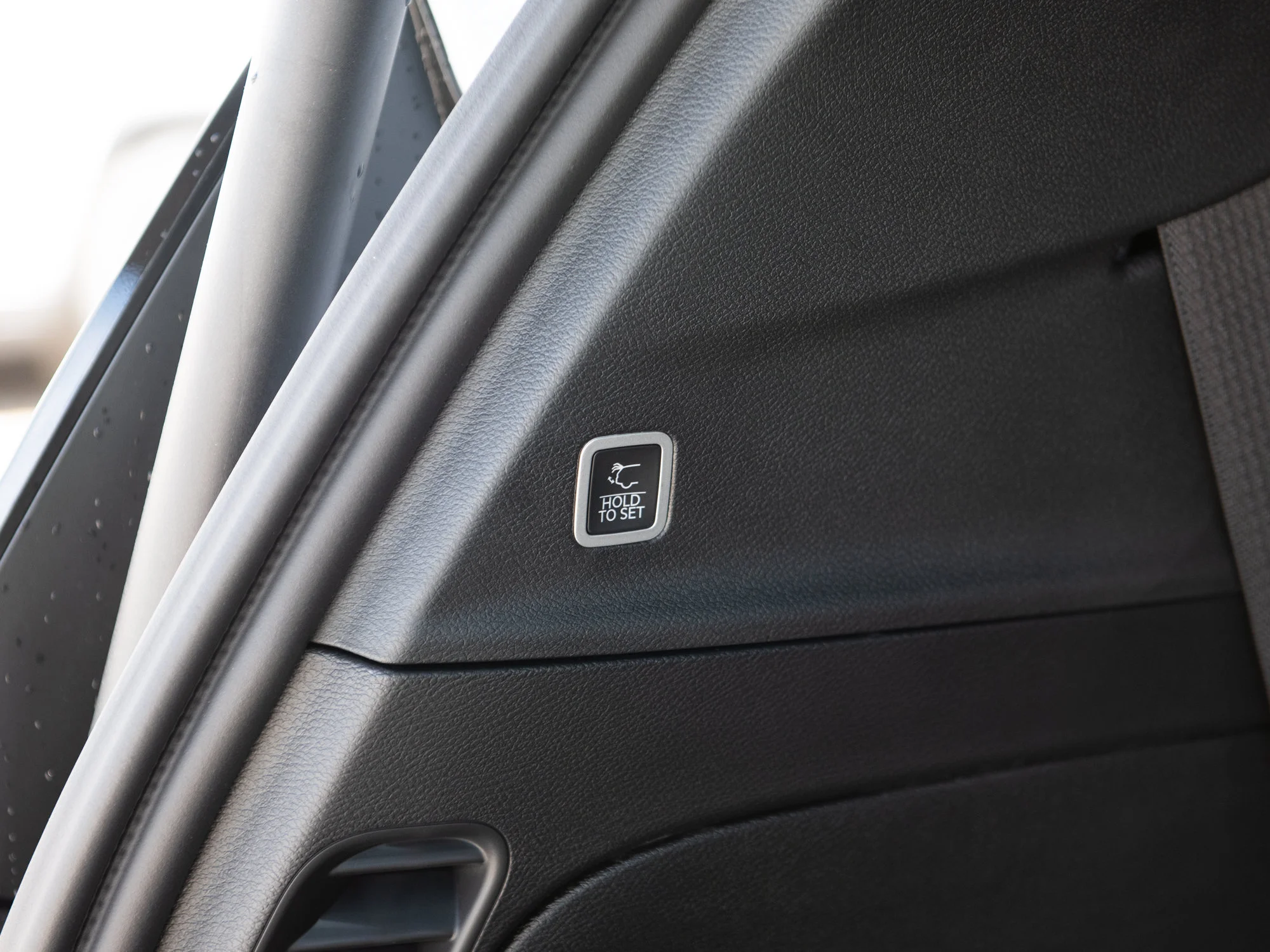 New 2027 White Chrysler Select*, Remote Start, Heated Leather Seats, Lane Departure Warning image 22