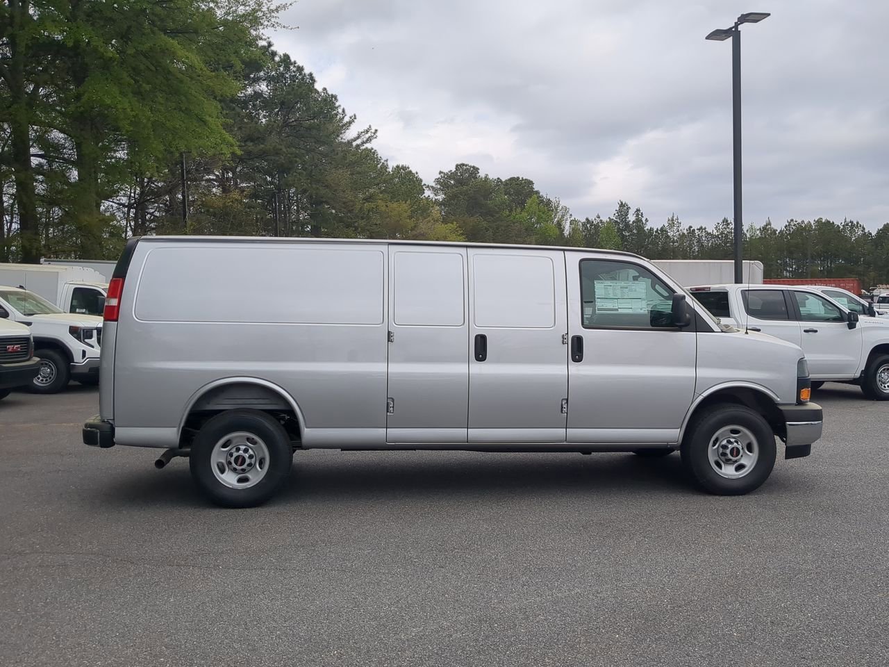 2026 GMC Savana Cargo Work Van - Photo 9