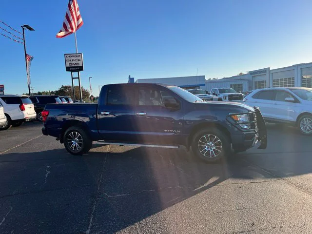 2021 Nissan Titan