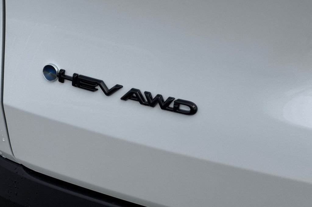 New 2026 Wind Chill Pearl <sup>1</sup> Toyota  Nightshade image 7